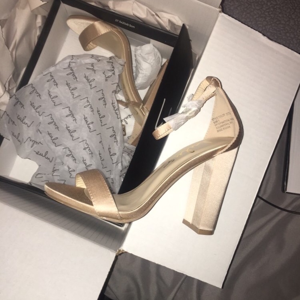 Size 5 silky beige heels